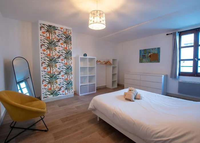 Cosy spacieux ,calme à 200 m des Arènes, wifi